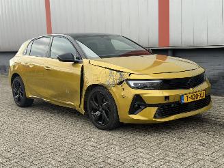 Schadeauto Opel Astra 1.2 Level 4 AUTOMAAT 2023/1