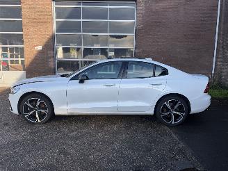 Volvo S-60 2.0 B4 Dark Edition R NAP!! picture 3