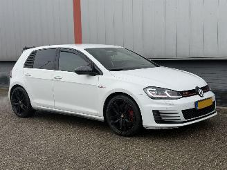 damaged passenger cars Volkswagen Golf 2.0 TSI GTI Performance 2014/1