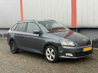 uszkodzony samochody osobowe Skoda Fabia 1.2 TSI JOY 2016/1