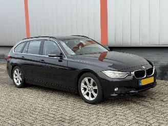 damaged passenger cars BMW 3-serie 320d Upgrade Edition 2012/1