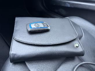 BMW 3-serie 320d Upgrade Edition picture 31