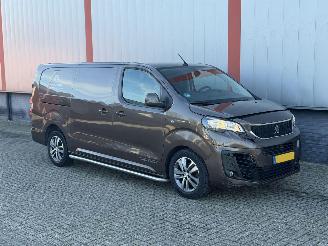krockskadad bil auto Peugeot Expert 231L 2.0 BlueHDI 180 Premium Pack 2017/1