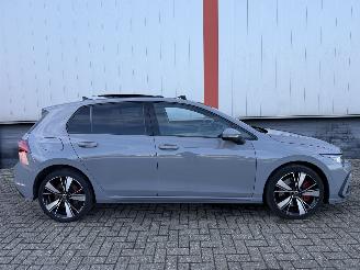 Schadeauto Volkswagen Golf 8 GTE PANO 2021/1