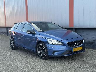 Auto incidentate Volvo V-40 2.0 T4 Business Sport 2017/1