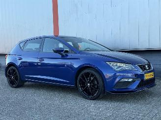 Schadeauto Seat Leon 2.0 TDI 150 PK 2017/1