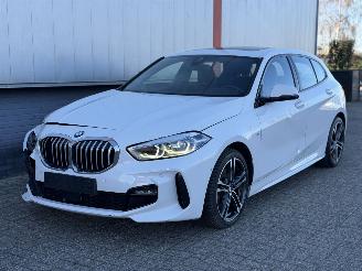 BMW 1-serie 118i M PAKKET AUTOMAAT SCHUIFDAK picture 17