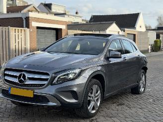 skadebil auto Mercedes GLA 180 AUTOMAAT NAP PANO!!! 2015/1