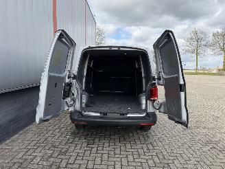 Volkswagen Transporter 2.0 TDI L1H1 28 Bulli AUTOMAAT picture 6