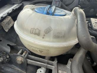 Volkswagen Golf GTD 184 PK PANO picture 12