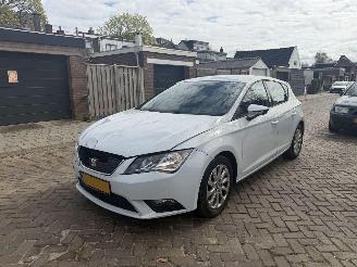 Voiture accidenté Seat Leon 1.0 EcoTSI Style Connect NAP 2016/1