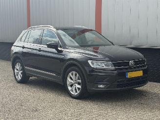 Schadeauto Volkswagen Tiguan 1.5 TSI ACT  AUTOMAAT 150 PK 2019/1