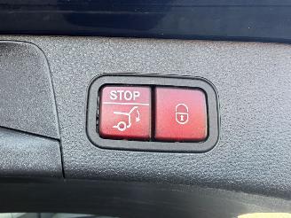 Mercedes C-klasse C200 AMG NAP PANO DESIGNO STOELEN picture 11