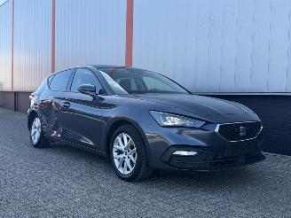 damaged passenger cars Seat Leon 2.0 TDI ! 2020/1