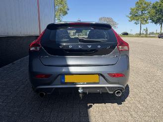 Volvo V-40 2.0 D2 R Design NAP picture 5