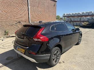 Volvo V-40 2.0 D2 Cross Country AUTOMAAT NAP picture 5