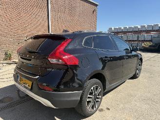 Volvo V-40 2.0 D2 Cross Country AUTOMAAT NAP picture 4