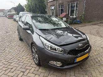 Kia Cee d AUTOMAAT picture 4