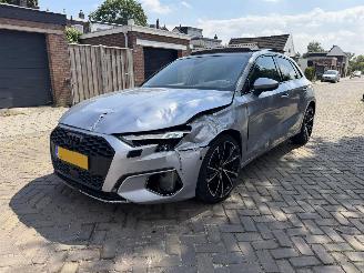 Audi A3 35 TFSI AUTOMAAT PANO SPORTBACK picture 2