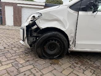 Volkswagen Up! 1.0 BMT move up! picture 16