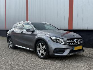 krockskadad bil auto Mercedes GLA 200d AMG AUTOMAAT 2018/1