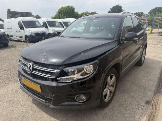 krockskadad bil auto Volkswagen Tiguan 1.4 TSI Sport & Style 2015/1
