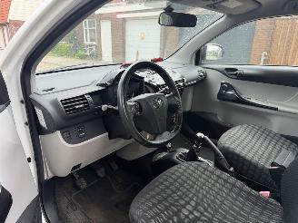 Toyota iQ 1.0 VVTI NAP picture 12