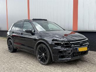 Unfallwagen Volkswagen Tiguan 1.5 TSI R LINE AUTOMAAT NAP!! 2019/1