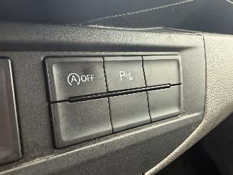 Volkswagen Transporter 2.0 TDI L2H3 30 AUTOMAAT picture 13