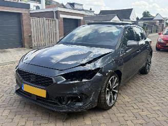 Avarii autoturisme Seat Leon FR 1.4 TSI eHybrid Pano 2021/1