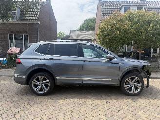 Volkswagen Tiguan 1.5 TSI R-Line 7 PERS NAP picture 3