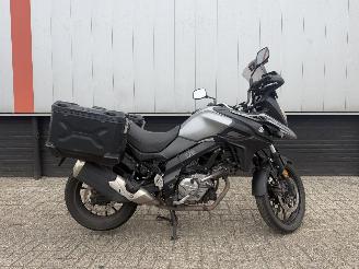 krockskadad bil auto Suzuki  Suzuki All Road DL 650 V-Strom ABS 2021/1