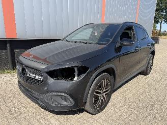 Mercedes GLA 200d AUTOMAAT picture 19