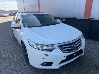 Honda Accord TOURER 2.2 i-DTEC Executive picture 3