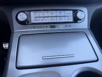 Hyundai Kona EV Premium Sky 64 kWh picture 16