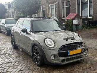 Unfallwagen Mini Cooper S 2.0 Cooper S Chili HARMON PANO NAP! 2018/1