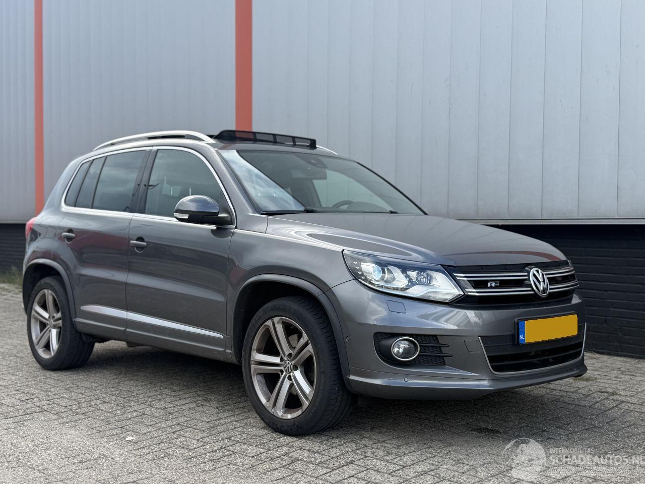 Volkswagen Tiguan 1.4 TSI R LINE NAP PANO
