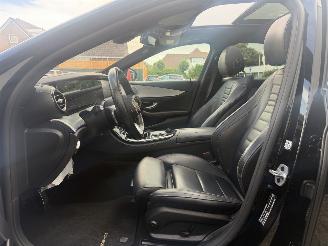 Mercedes E-klasse E300de 4 Matic AMG PANO SFEER picture 8