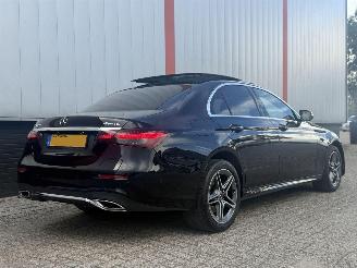 Mercedes E-klasse E300de 4 Matic AMG PANO SFEER picture 6