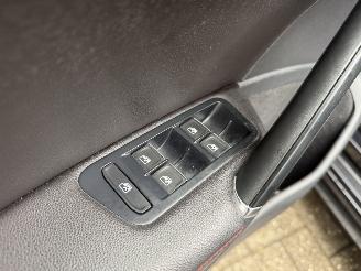 Volkswagen Golf 2.0 TSI GTI PERFORMANCE picture 8