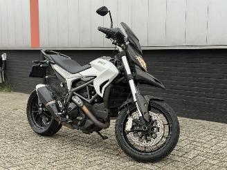 uszkodzony motocykle Ducati Hypermotard 821 2014/1