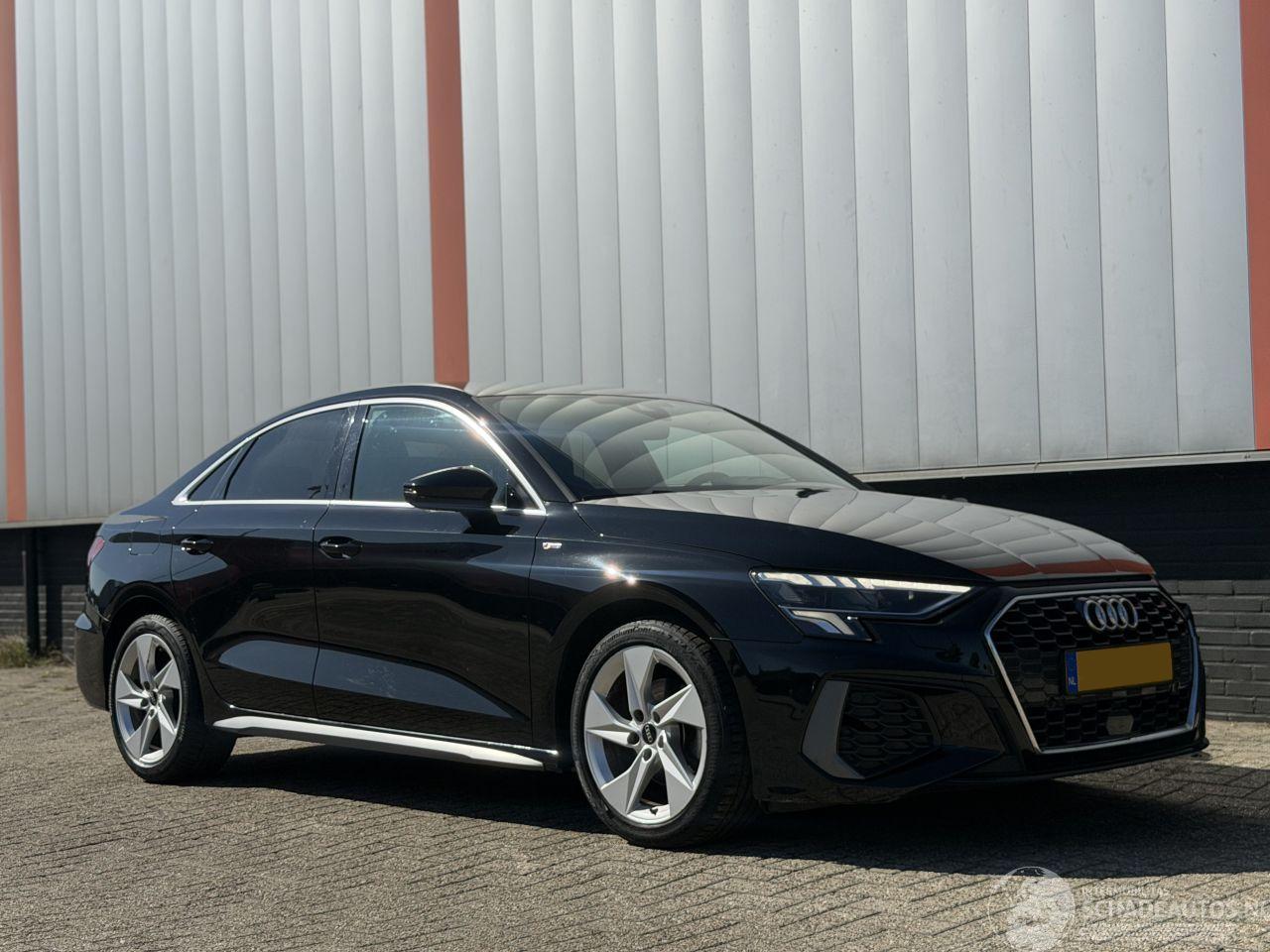 Audi A3 LIMOUSINE 30 TFSI S LINE AUTOMAAT NAP!!!