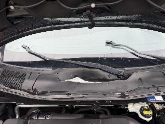Volvo V-40 2.0 D3 R Design NAP picture 23