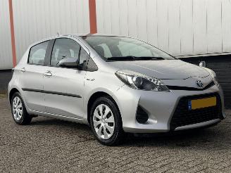 Auto incidentate Toyota Yaris 1.5 Full Hybrid NAP KILOMETERS!!!!!!! 2013/1