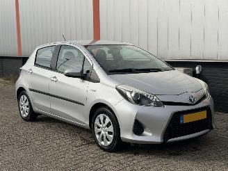 Toyota Yaris 1.5 Full Hybrid NAP KILOMETERS!!!!!!! picture 2