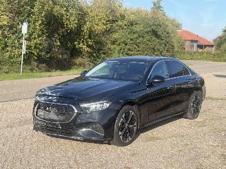 Voiture accidenté Mercedes E-klasse E300de Limo 2024/1