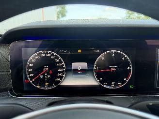 Mercedes E-klasse E200d AMG PANO BURN picture 23
