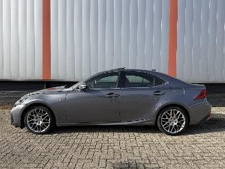 Lexus IS G Sport 300h Hybrid picture 31