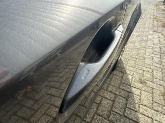 Lexus IS G Sport 300h Hybrid picture 8