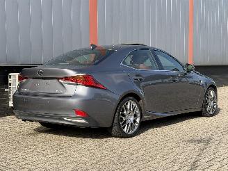 Lexus IS G Sport 300h Hybrid picture 5